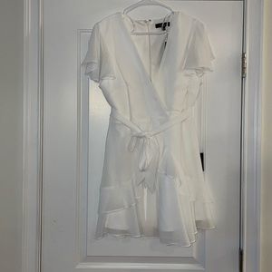 White Lulu’s dress, NEVER WORN WITH TAGS!!